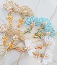 Load image into Gallery viewer, "Spring Beauty" Cross Bracelets& Cards