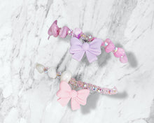 Load image into Gallery viewer, "Daisy" Beaded Bow Bracelets
