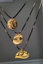 Load image into Gallery viewer, &quot;Hera&quot; Black/Gold  Chain Necklaces

